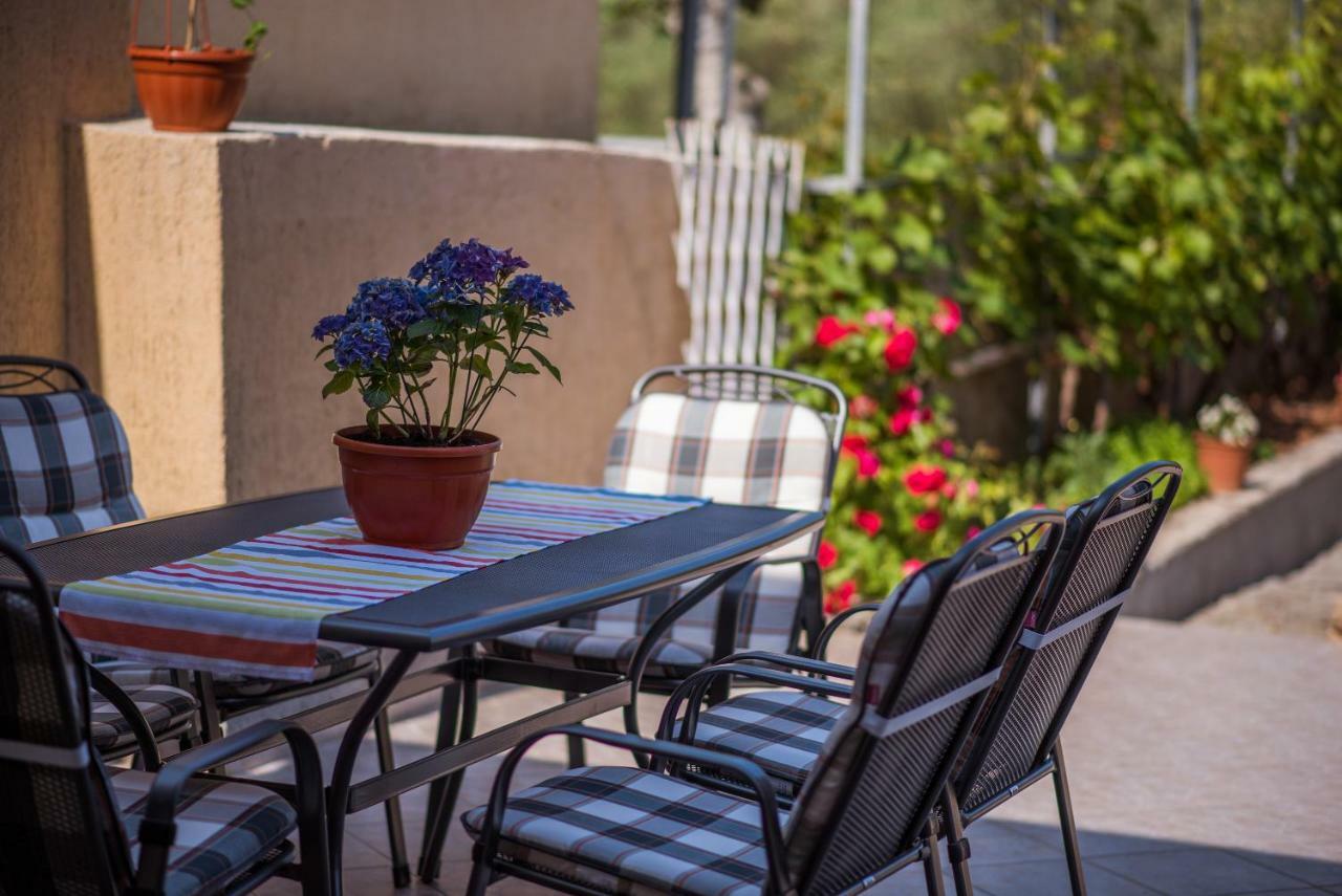 Apartmani Marija マリンスカ エクステリア 写真