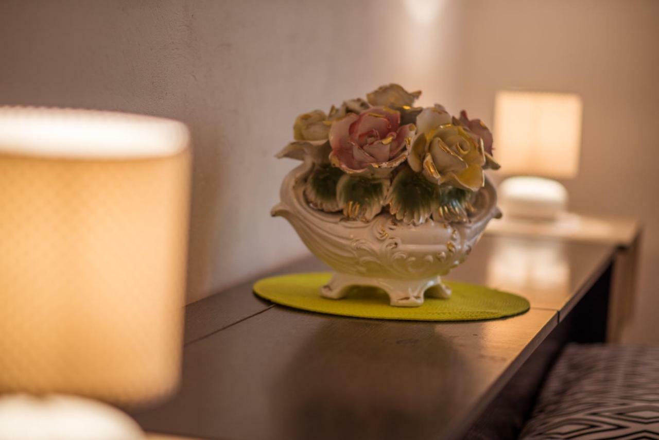 Apartmani Marija マリンスカ エクステリア 写真