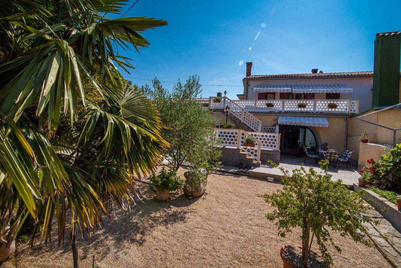 Apartmani Marija マリンスカ エクステリア 写真